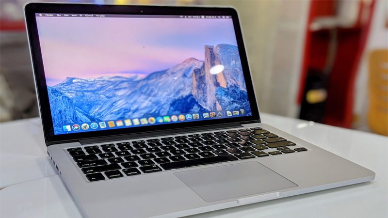 Macbook Pro Likenew 99% - Giá Rẻ - Trả Góp 0% - Tứ Uyên Mobile